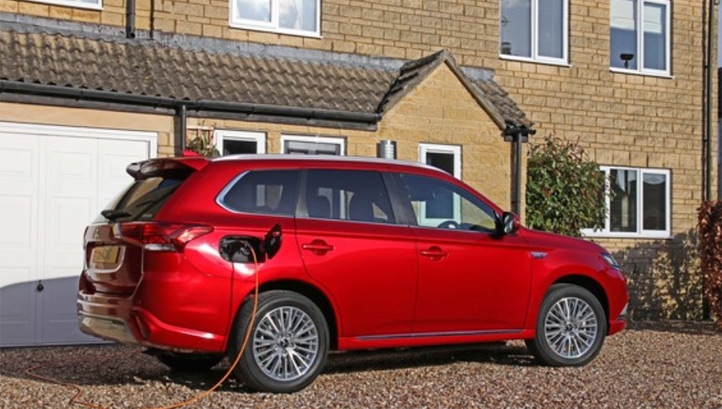 The UK Government has just moved the ban on new petrol and diesel car sales forward to 2035. Image: OVO Energy